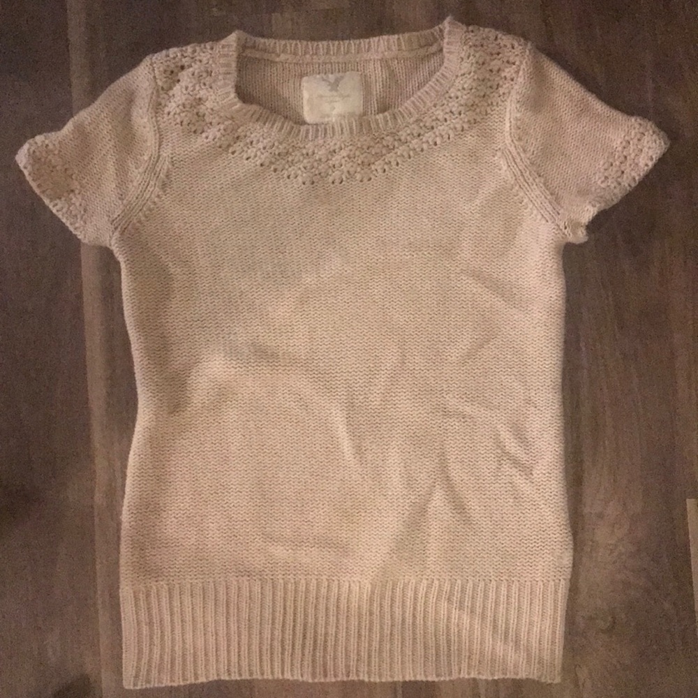 Beige short sleeve American eagle knit sweater